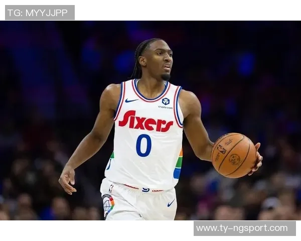 乌布雷半场表现惨淡5投全失仅获6篮板球队陷入困境 乌布雷半场表现惨淡5投全失仅获6篮板球队陷入困境