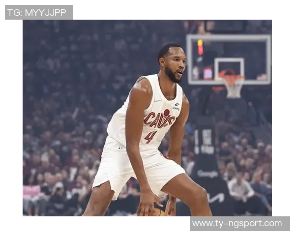 米切尔轻松发威30分钟内高效砍下27分4篮板4助攻第三节完美表现6中6