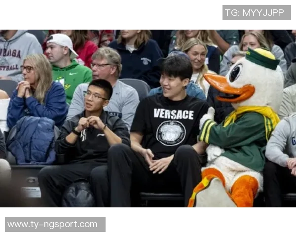 杨瀚森邀请林葳共进火锅期待休息或圣诞节的美好时光