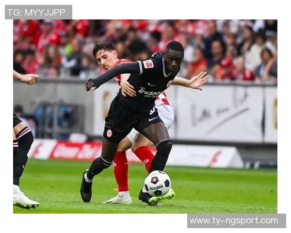 弗兰克谈对阵埃弗顿战术喜欢大力界外球穆阿尼接近首发阵容 弗兰克谈对阵埃弗顿战术喜欢大力界外球穆阿尼接近首发阵容